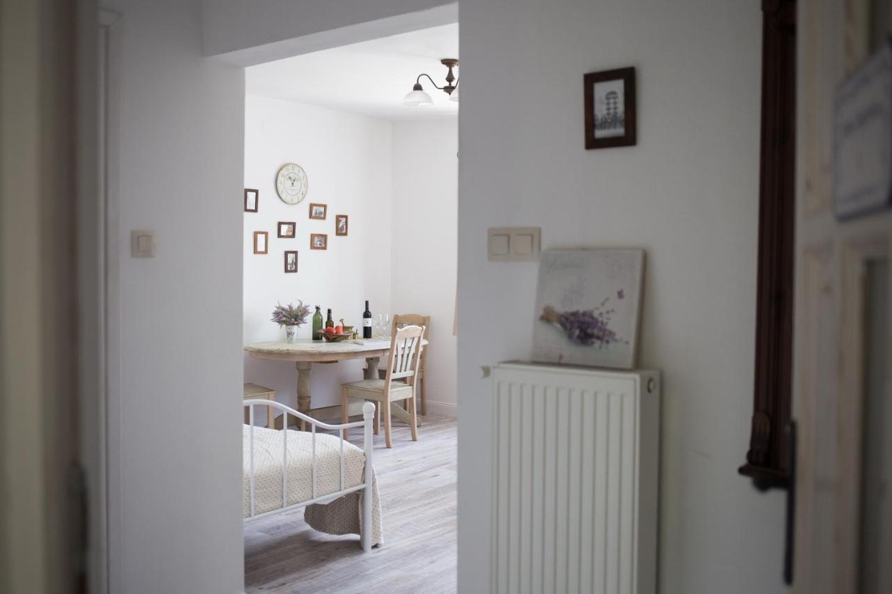 Kuria Apartman Budapest With Free Parking Bagian luar foto