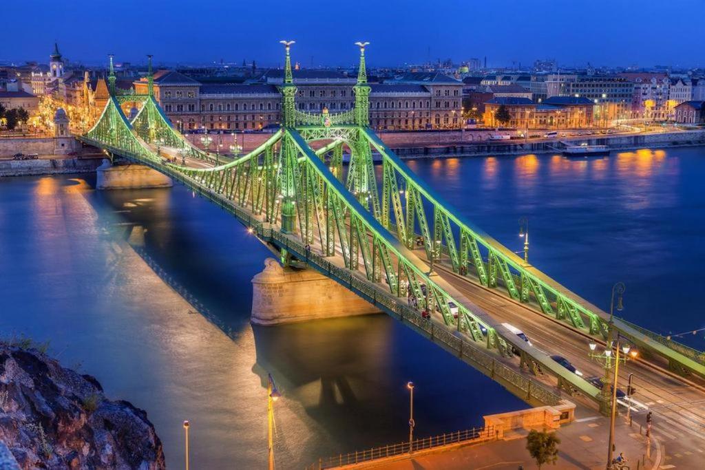 Kuria Apartman Budapest With Free Parking Bagian luar foto