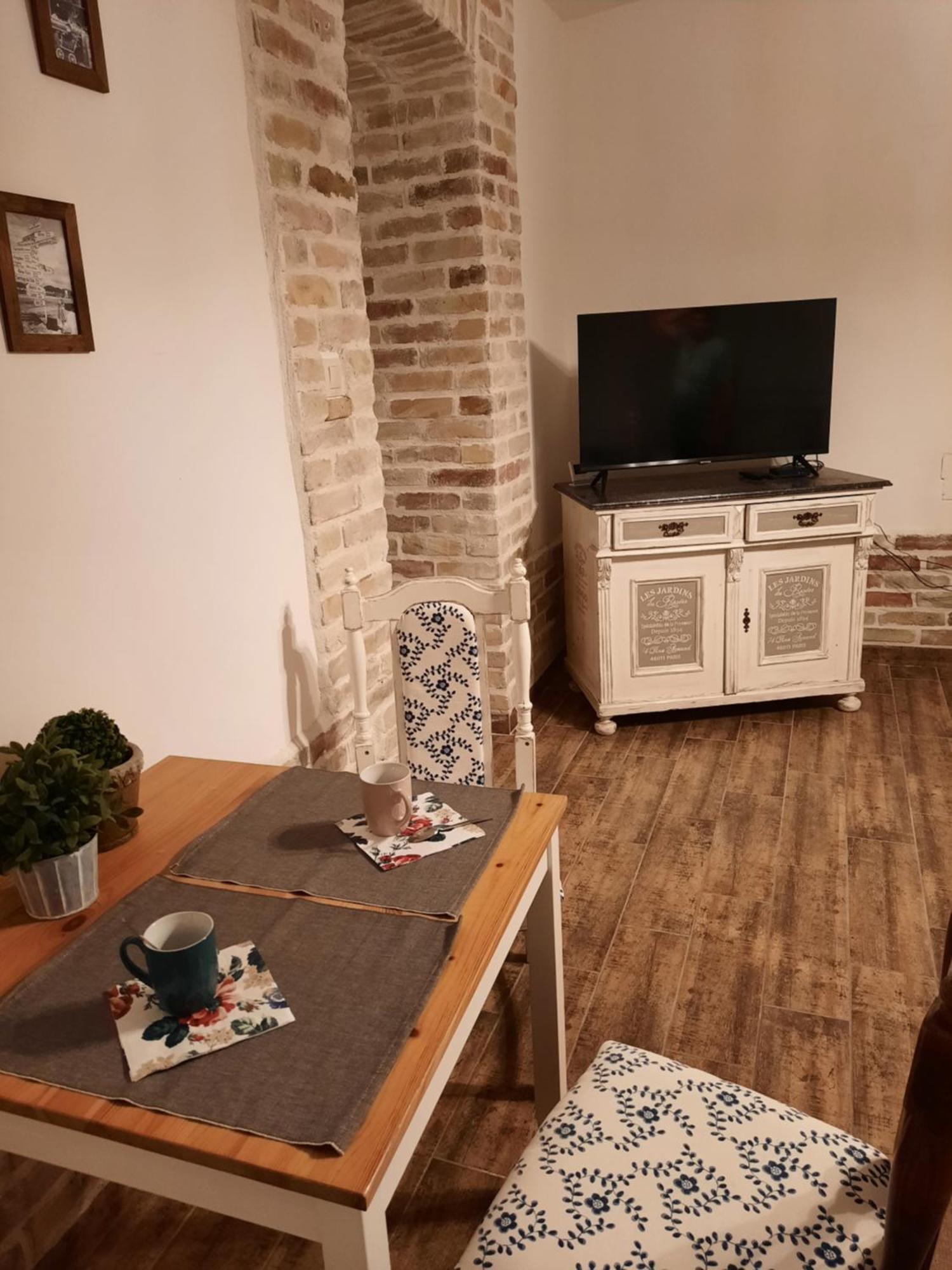 Kuria Apartman Budapest With Free Parking Bagian luar foto