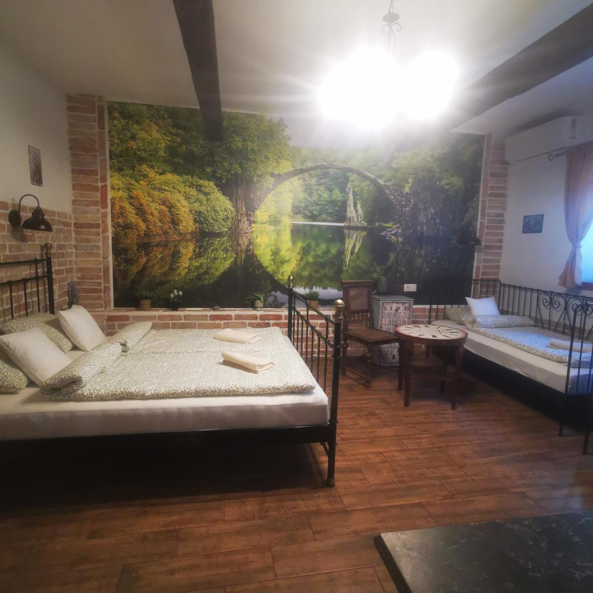 Kuria Apartman Budapest With Free Parking Bagian luar foto